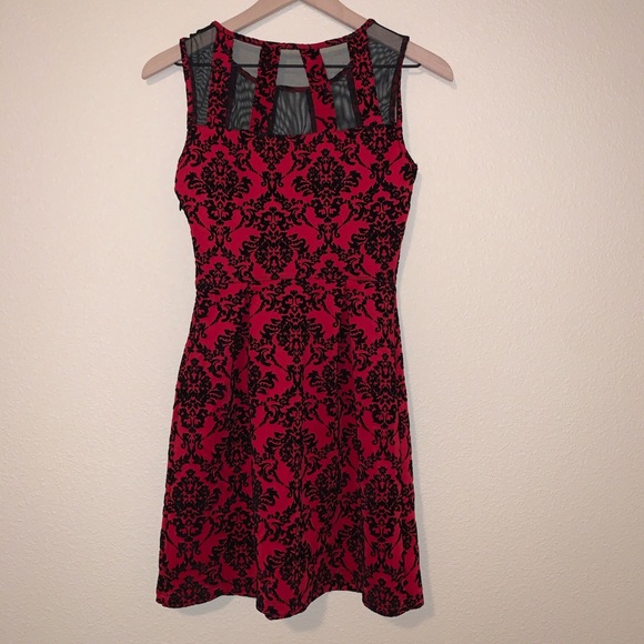 Sweet Storm short sleeveless dress - Picture 4 of 10
